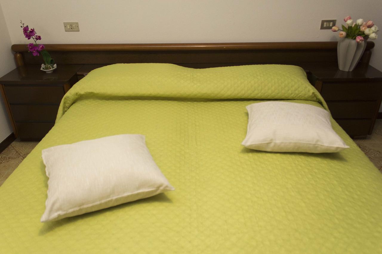 Appartement Casa Madali' - Nel Borgo à Marone Extérieur photo