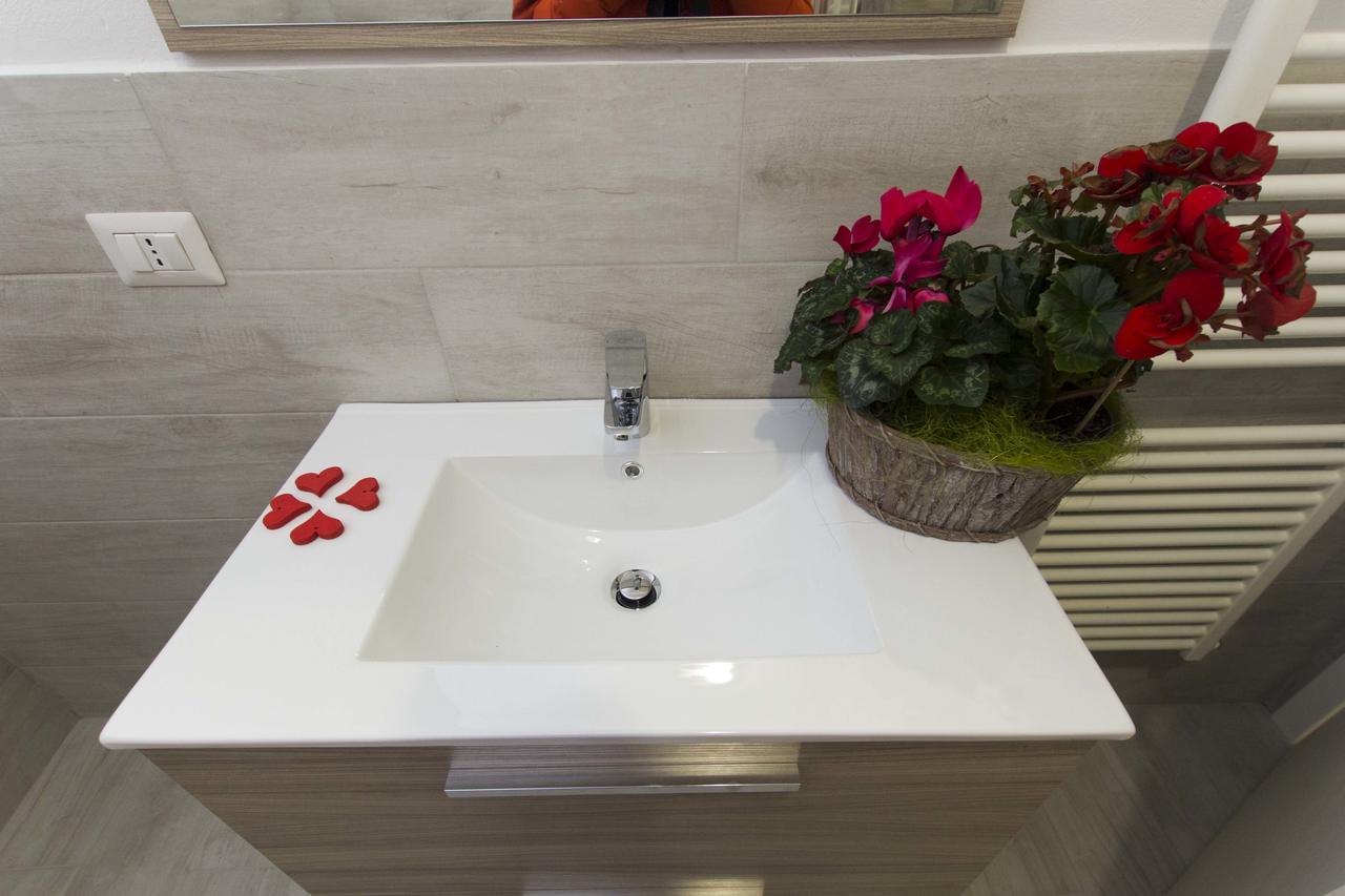 Appartement Casa Madali' - Nel Borgo à Marone Extérieur photo